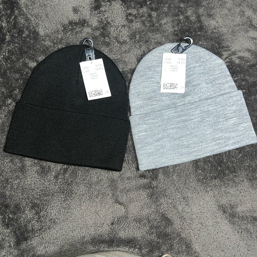 H&M Black and Gray Knit Hat